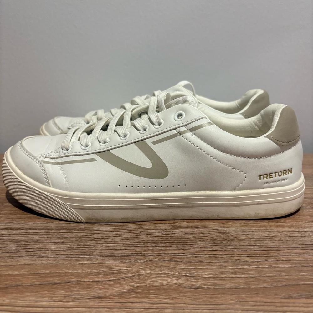 Tretorn Ladies Hopper White Sneakers size 8.5